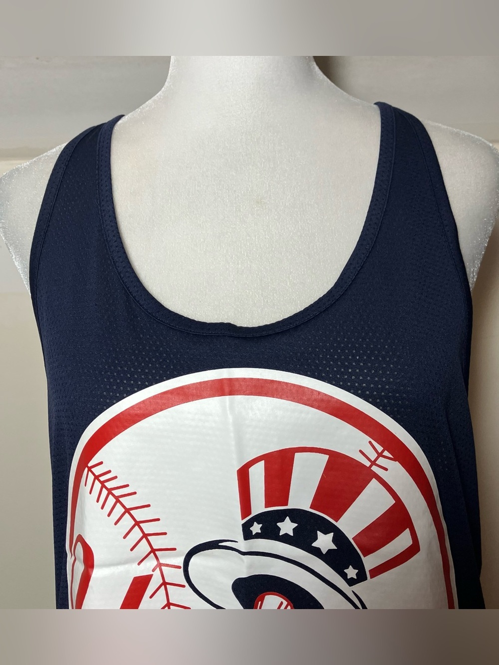 Victoria’s Secret PINK NY Yankees Mesh Tank Top Navy Racerback size Medium - Picture 5 of 6